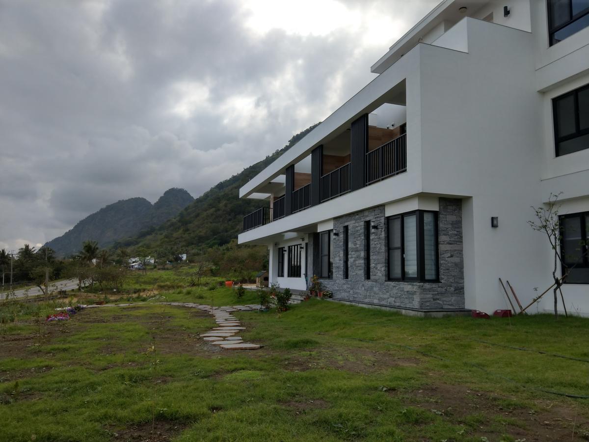 Moonlit Seaview Homestay Тонхэ Экстерьер фото