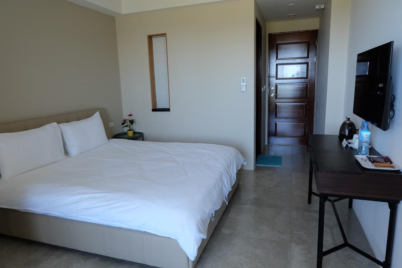 Moonlit Seaview Homestay Тонхэ Экстерьер фото